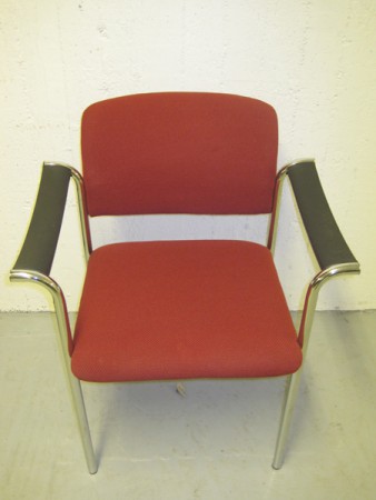 5388 - Kreslo design Italie  2 300 kc